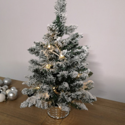 Samuel Alexander Warm White LED Pre Lit Miniature Snow Flocked Christmas Tree with Timer 2ft - Green - Wilko - thumbnail 3