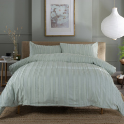 Deyongs Parallel Lines Double Green Duvet Set - White - Wilko