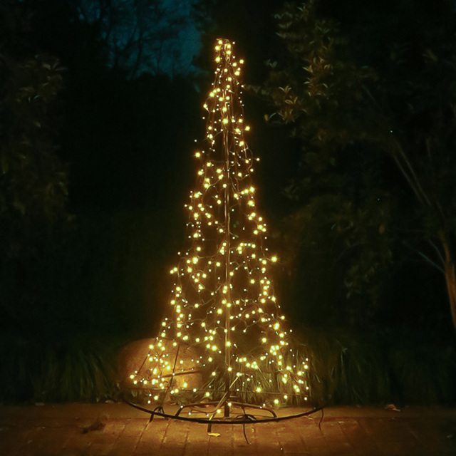 Xmas Haus 480 LED Warm White 1.8m - Size: 101 x 180 x 101cm - Black - Wilko - image 1
