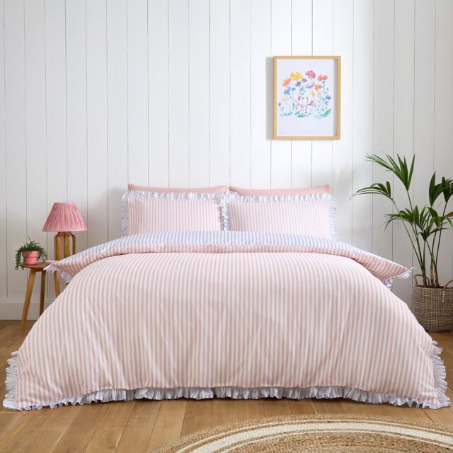 Felicity Frill Duvet Set Blush Superking - Size: Super King - Divante - Wilko - image 1