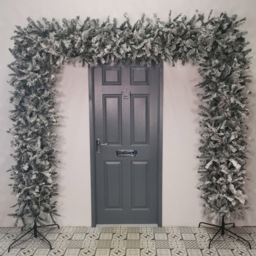 Samuel Alexander Green Flocked Indoor Christmas Tree Arch with Snow Tips 8ft - Premier Decorations Ltd - Wilko - thumbnail 3