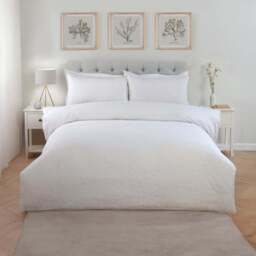 Emilia Jacquard Duvet Set White Superking - Size: Super King - Divante Finest - Wilko - thumbnail 1