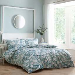 Serene Hazy Bloom King Size Blue and White Duvet Set - Green - Wilko - thumbnail 1