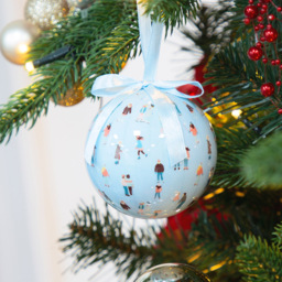 The Christmas Workshop Ice Blue People Skiing Bauble 14 Pack - Wilko - thumbnail 3