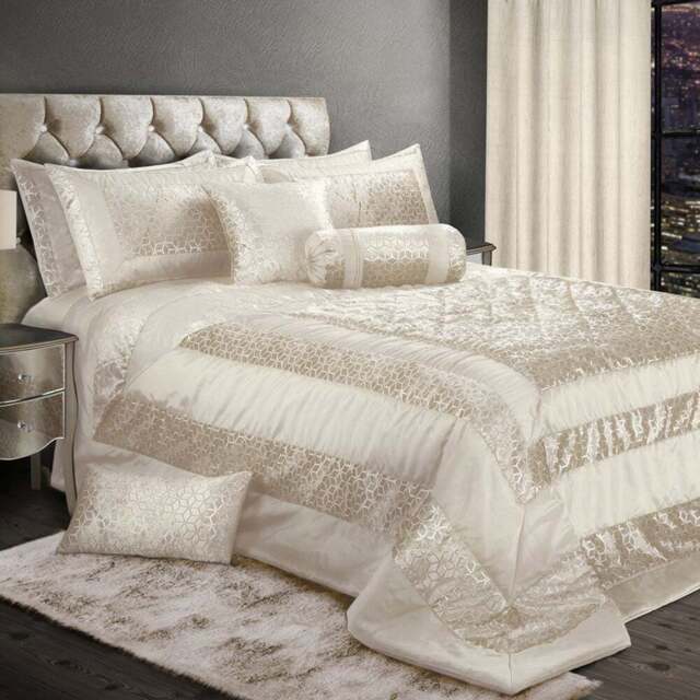 Intimates Vera King Size Cream Bedspread - Wilko - image 1