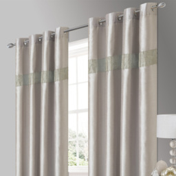 Intimates Belleza Silver Eyelet Curtains 117 x 137cm - Size: W 117 x D 137cm - Wilko - thumbnail 3