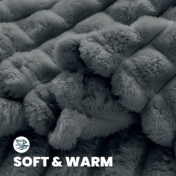 Velosso Charcoal Waffle Plush Throw 127 x 152cm - Size: 127 x 152 x 1cm - Wilko - thumbnail 4