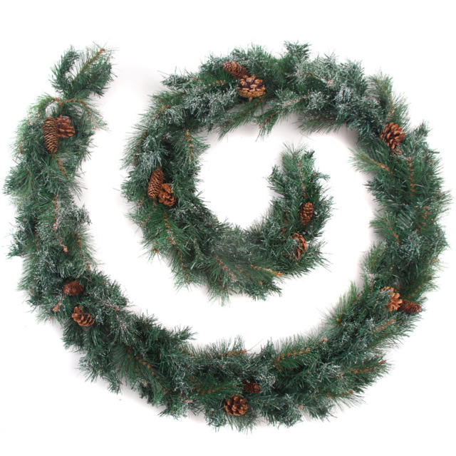 Best Artificial Christmas Garland with Frosted Colorado Pine and Spruce Tips 270cm - Green - Wilko - image 1