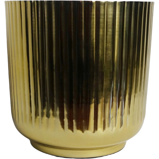 Leaf Gold Fluted Metal Planter 20cm - Size: 20 x 20.5 x 20.5cm - Wilko - image 1