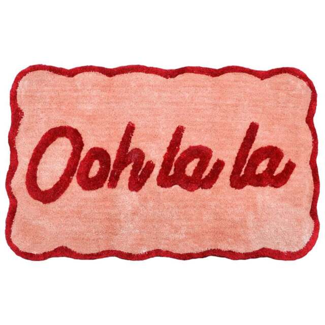 Mooky Mats Ooh La La Slogan Scallop Red and Pink Non Slip Bath Mat 50 x 80cm - Size: 50 x 80 x 1cm - Wilko - image 1