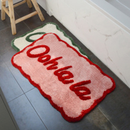 Mooky Mats Ooh La La Slogan Scallop Red and Pink Non Slip Bath Mat 50 x 80cm - Size: 50 x 80 x 1cm - Wilko - thumbnail 6