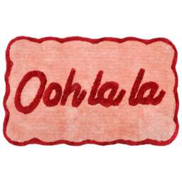 Mooky Mats Ooh La La Slogan Scallop Red and Pink Non Slip Bath Mat 50 x 80cm - Size: 50 x 80 x 1cm - Wilko