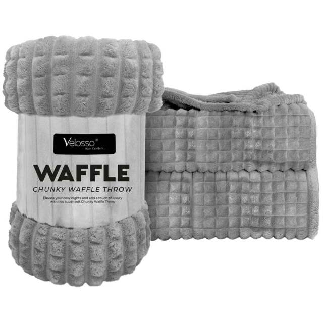 Velosso Silver Waffle Plush Throw 127 x 152cm - Size: 127 x 152 x 1cm - Wilko - image 1