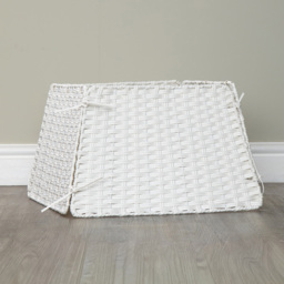 Samuel Alexander White Foldable Faux Rattan Christmas Tree Skirt 47cm - Size: 30 x 47 x 46cm - Wilko - thumbnail 4