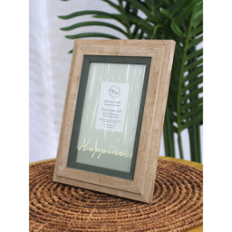 Hertford Green Accent Frame - Natural/6x4in - Size: A6 - The Port. Co Gallery - Wilko - thumbnail 4