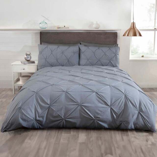 Rapport Home Balmoral Double Silver Duvet Set - Wilko - image 1