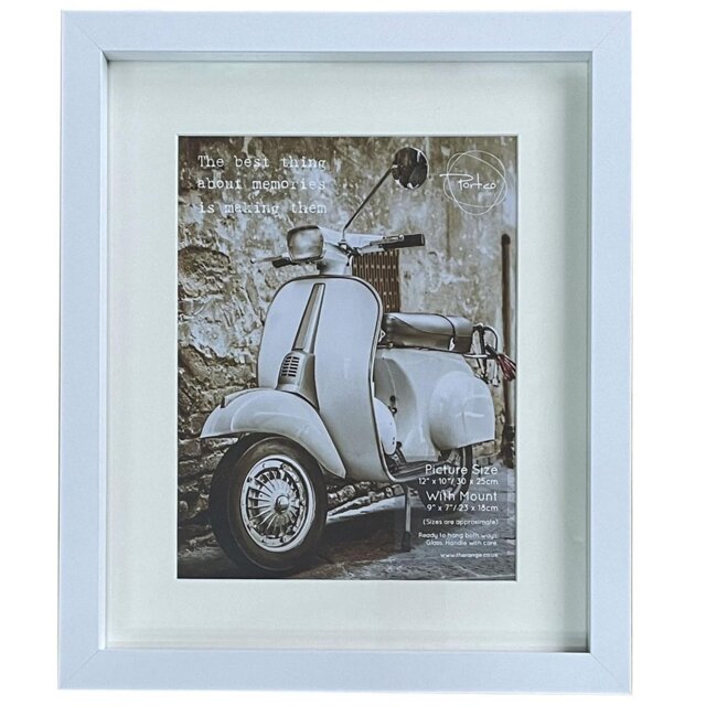 The Port. Co Gallery White Box Photo Frame Mounted 9 x 7 inch - Size: Multi - Wilko - image 1