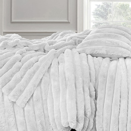 Velosso King Size White Jumbo Cord Duvet Set - Wilko - thumbnail 3