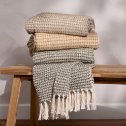 Yard Lorne Honey Waffle Fringed Throw 150 x 200cm - Size: 200 x 150cm - Yellow - Yard Living - Wilko - thumbnail 5