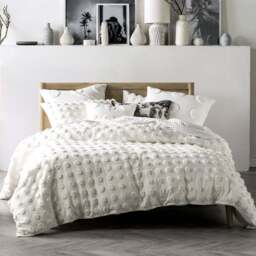 Linen House Haze Double White Tufted Duvet Cover Set - Wilko