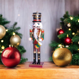 St Helens Classic Drum Green Wooden Nutcracker 30cm - Size: 300 x 75 x 75cm - Wilko - thumbnail 3