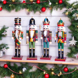St Helens Classic Drum Green Wooden Nutcracker 30cm - Size: 300 x 75 x 75cm - Wilko - thumbnail 6