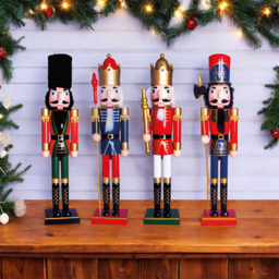 St Helens Red and Green Wooden Nutcracker 60cm - Size: 600 x 130 x 95cm - Wilko - thumbnail 5
