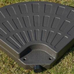 Outsunny 4 PCs Parasol Base Set - Size: 10.5 x 100 x 100cm - Black - Wilko - thumbnail 4