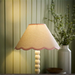ValueLights Florie Scallop Pink Trim Small Shade - Size: 15 x 27.5 x 27.5cm - Cream - Wilko - thumbnail 3
