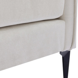 Living and Home White Fleece Fabric Armchair with Cushions - Size: 83 x 80 x 79cm - Beige White - Wilko - thumbnail 4