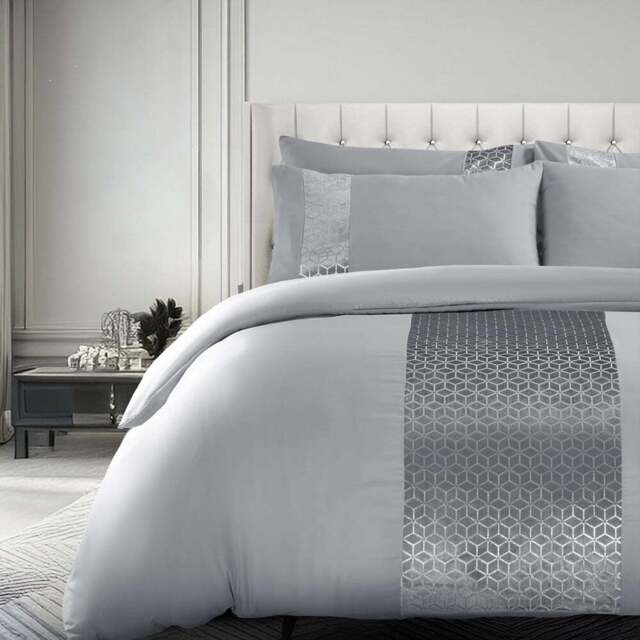 Velosso Sephora King Size Silver Duvet Set - Wilko - image 1