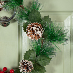 Samuel Alexander Wreath with Red Berries and Frosted Pinecones 45cm - Size: 45 x 45 x 4cm - Wilko - thumbnail 5