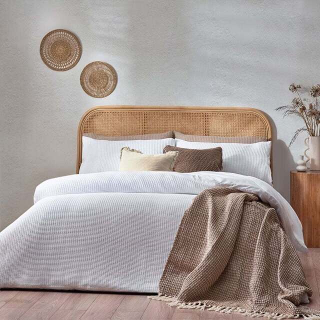 Yard Double White Chunky Waffle Duvet Set - Yard Living - Wilko - image 1