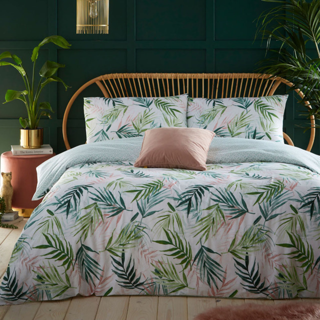 furn. Bali Palm Single Green Botanical Duvet Cover Set - Wilko - image 1