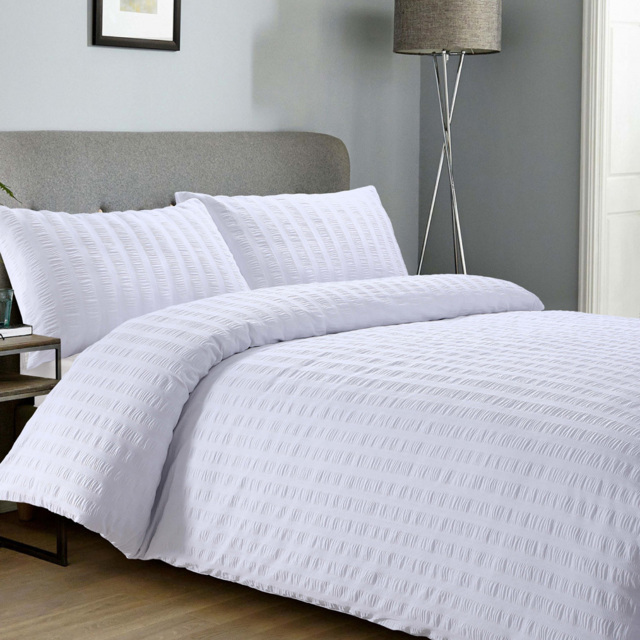 Autograph Double White Seersucker Duvet Set - Wilko - image 1
