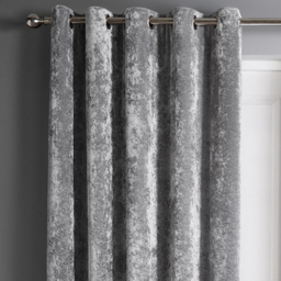 Intimates Silver Crushed Velvet Door Curtain 117X213cm - Size: W 117 x D 213cm - Wilko - thumbnail 3
