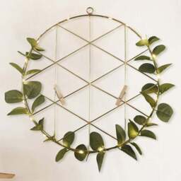 Lighting Collection Wire Grid with LED Lights and Leaves - Size: 33 x 33 x 8.5cm - Green - Wilko