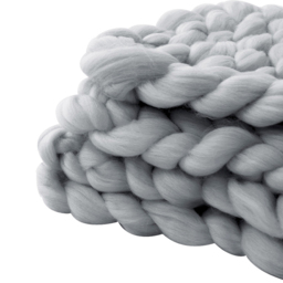 Living and Home Chunky Knit Throw 80 x 100cm - Grey - Wilko - thumbnail 4
