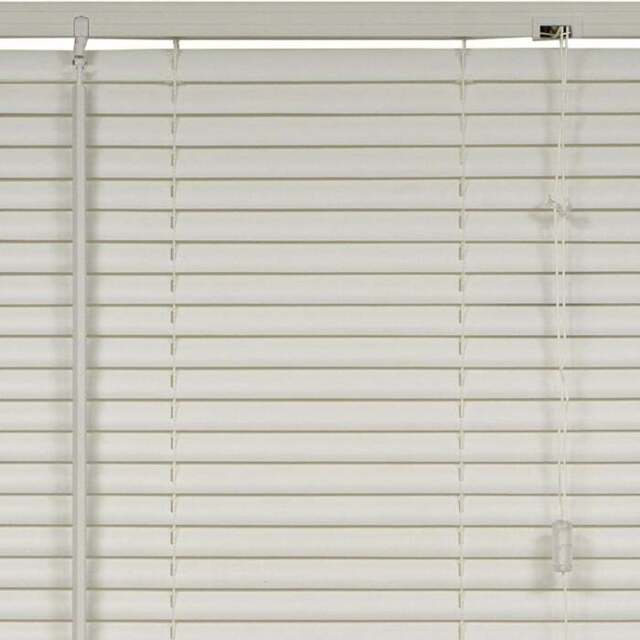 PVC Venetian Blind White 135 x 152cm - Wilko