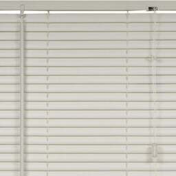 PVC Venetian Blind White 135 x 152cm - Wilko