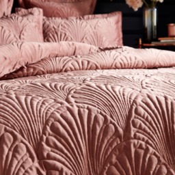 Paoletti Palmeria Double Blush Duvet Set - Pink - Wilko - thumbnail 3