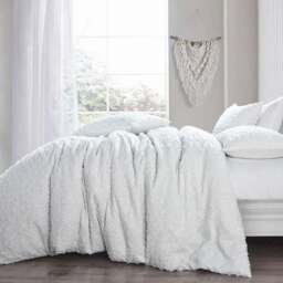 Intimates Astra Double White Tufted Duvet Set - Wilko - thumbnail 1