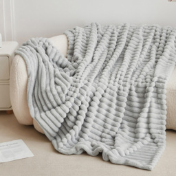 Groundlevel Large Grey Stripe Super Soft Luxury Faux Fur Throw - Size: 200 x 150 x 200cm - Wilko - thumbnail 3