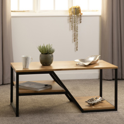 Seconique Durham Light Oak and Black Coffee Table - Size: 50 x 100 x 45cm - Wilko