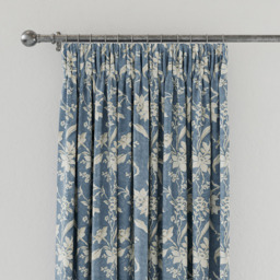 V&A Daffodil Dream Blue Lined Curtains 168 x 137cm - Size: 138 x 168 x 2cm - Wilko - thumbnail 3
