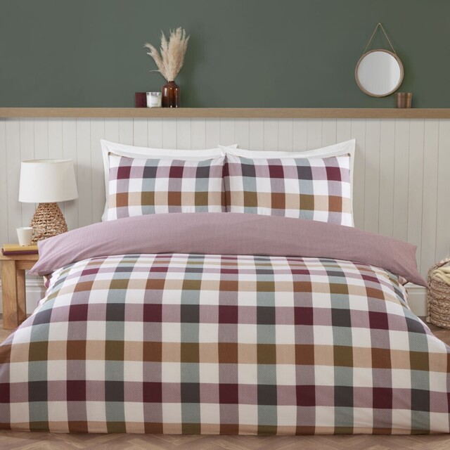 Skye Check Duvet Set - Burgundy/King - Wilko - image 1