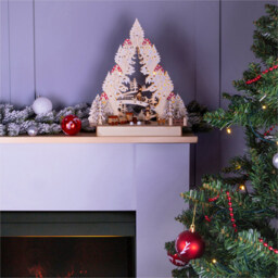 St Helens Festive Light Up Wooden Christmas Scene Decoration - Size: 9 x 28 x 33cm - Wilko - thumbnail 4
