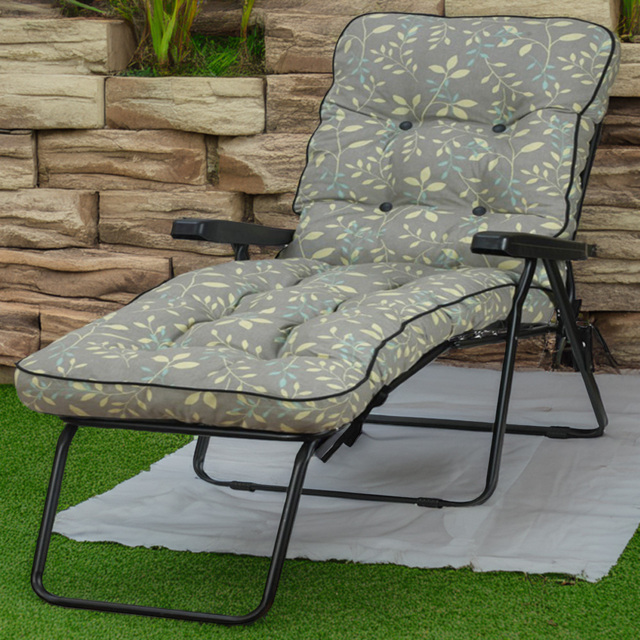 Glendale Deluxe Country Teal Lounger - Size: 118 x 58 x 118cm - Black - Wilko - image 1