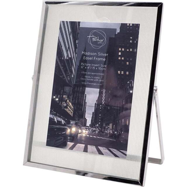 The Port. Co Gallery Madison Silver Easel Photo Frame 15.8 x 20.5cm - Size: A6 - Wilko - image 1