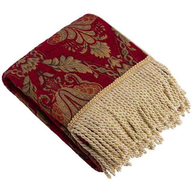 Paoletti Shiraz Burgundy Traditional Jacquard Throw 130 x 170cm - Size: 170 x 130cm - Red - Wilko - image 1